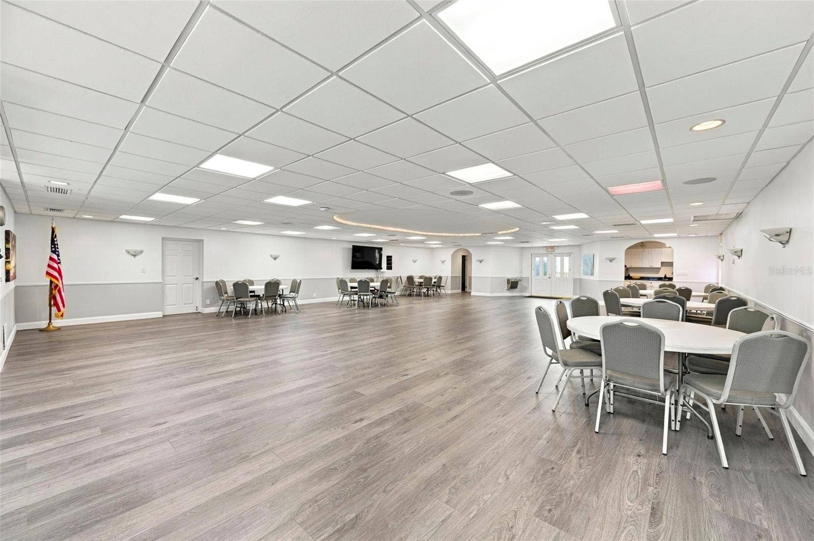 427 BOCA CIEGA POINT BOULEVARD N, St Petersburg, FL 33708 2nd Clubhouse gathering space