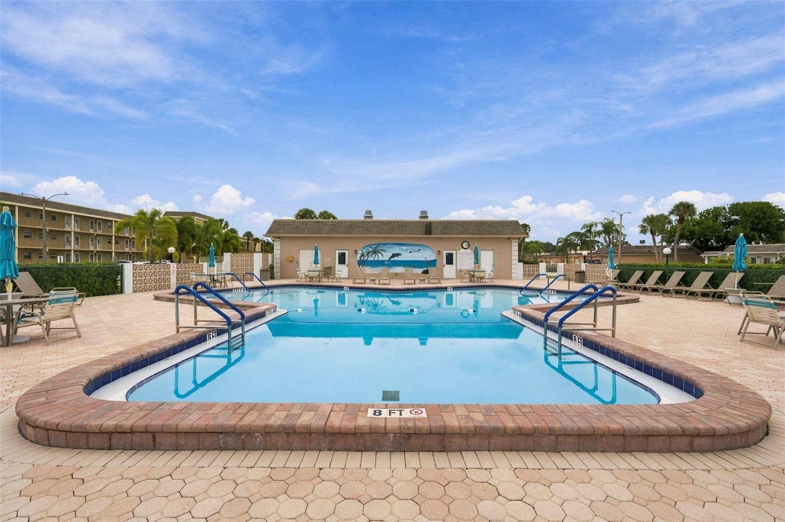 427 BOCA CIEGA POINT BOULEVARD N, St Petersburg, FL 33708 Beautifully-maintained community pool