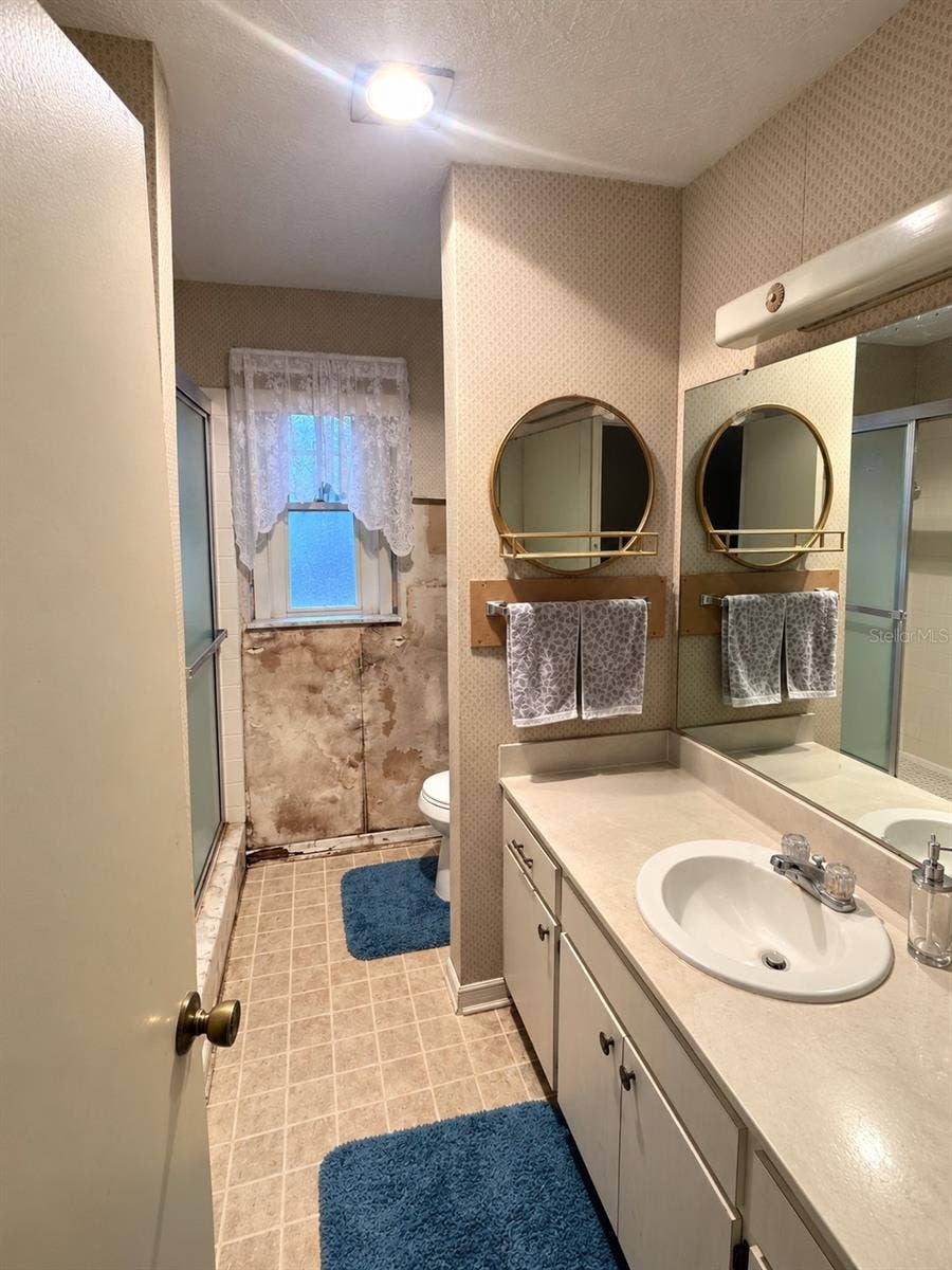 1731 COCO PALM CIRCLE, Sun City Center, FL 33573 Guest Bathroom