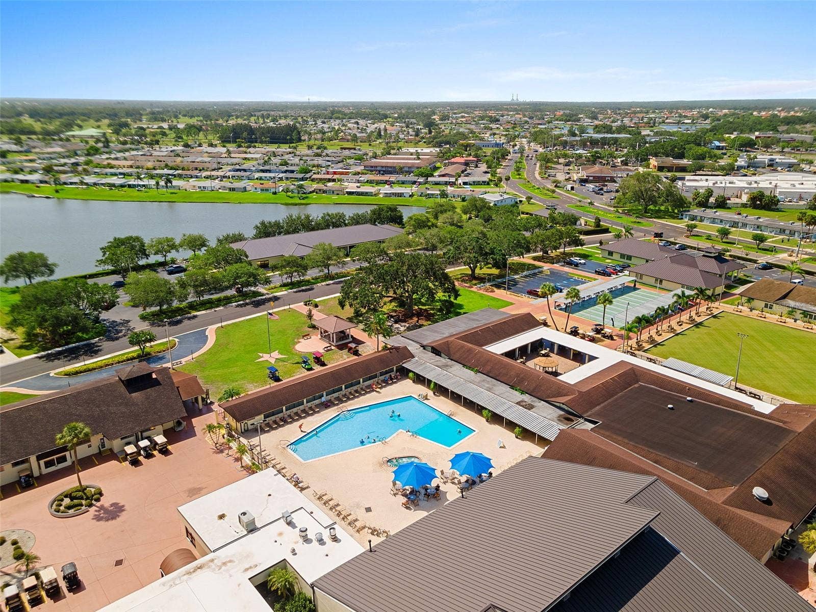 1731 COCO PALM CIRCLE, Sun City Center, FL 33573 1731 COCO PALM CIRCLE, Sun City Center, FL 33573