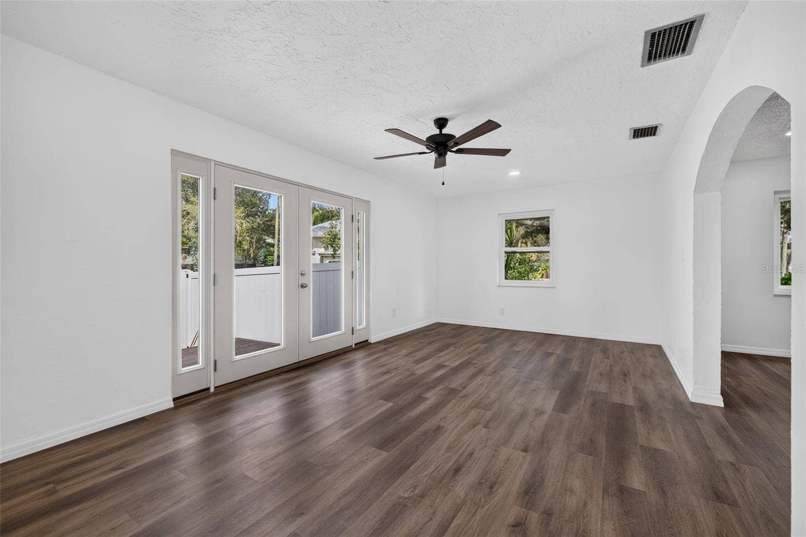 4014 ALABAMA AVENUE NE, St Petersburg, FL 33703