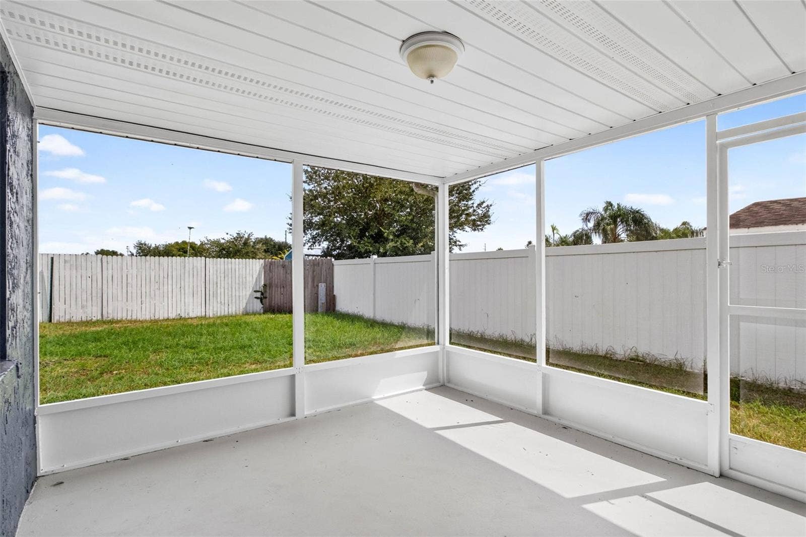 9516 GRAY FOX LANE, Port Richey, FL 34668 Rear Screened Porch