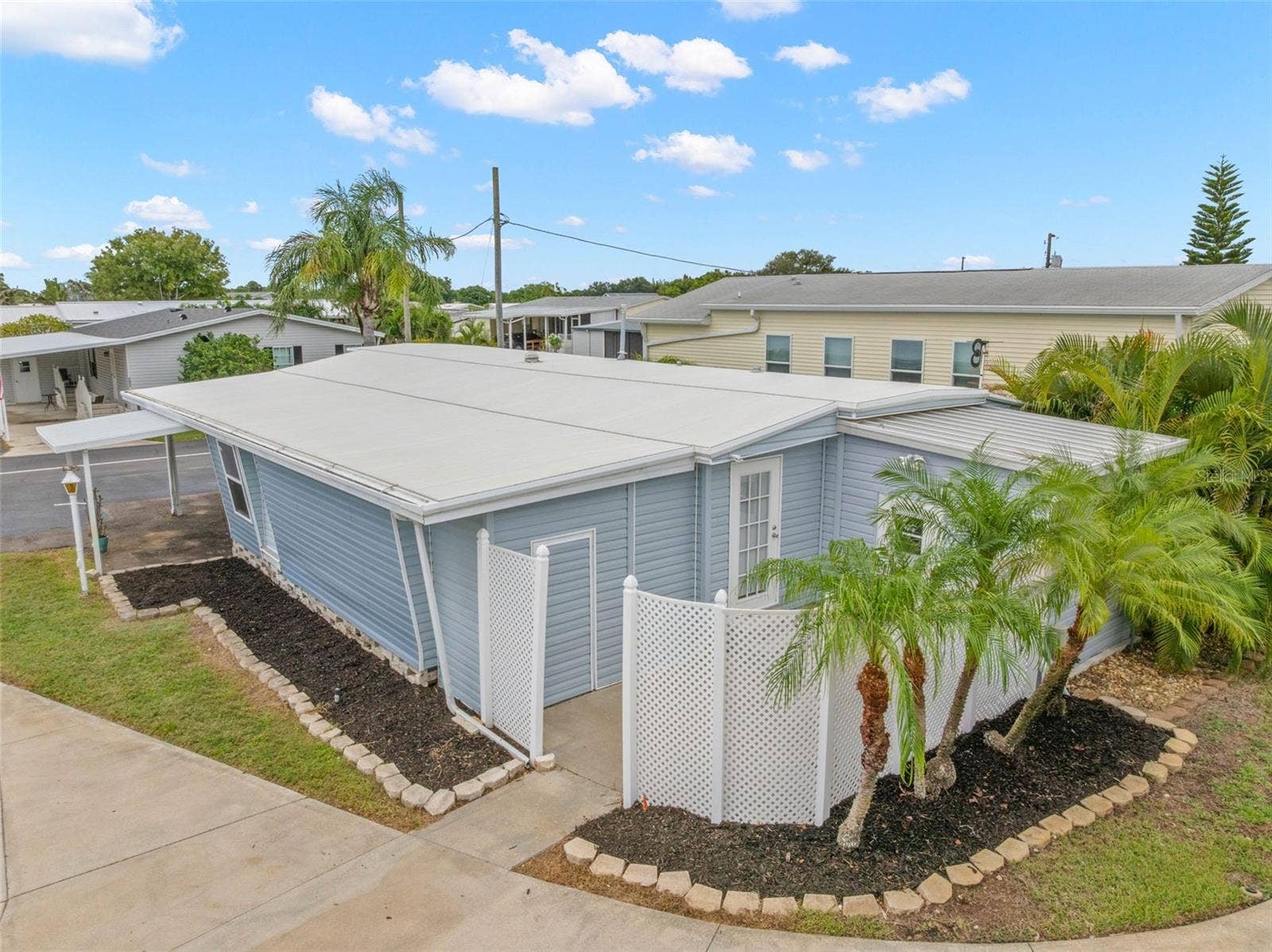 6830 AMERICANA DRIVE NE, #127, St Petersburg, FL 33702