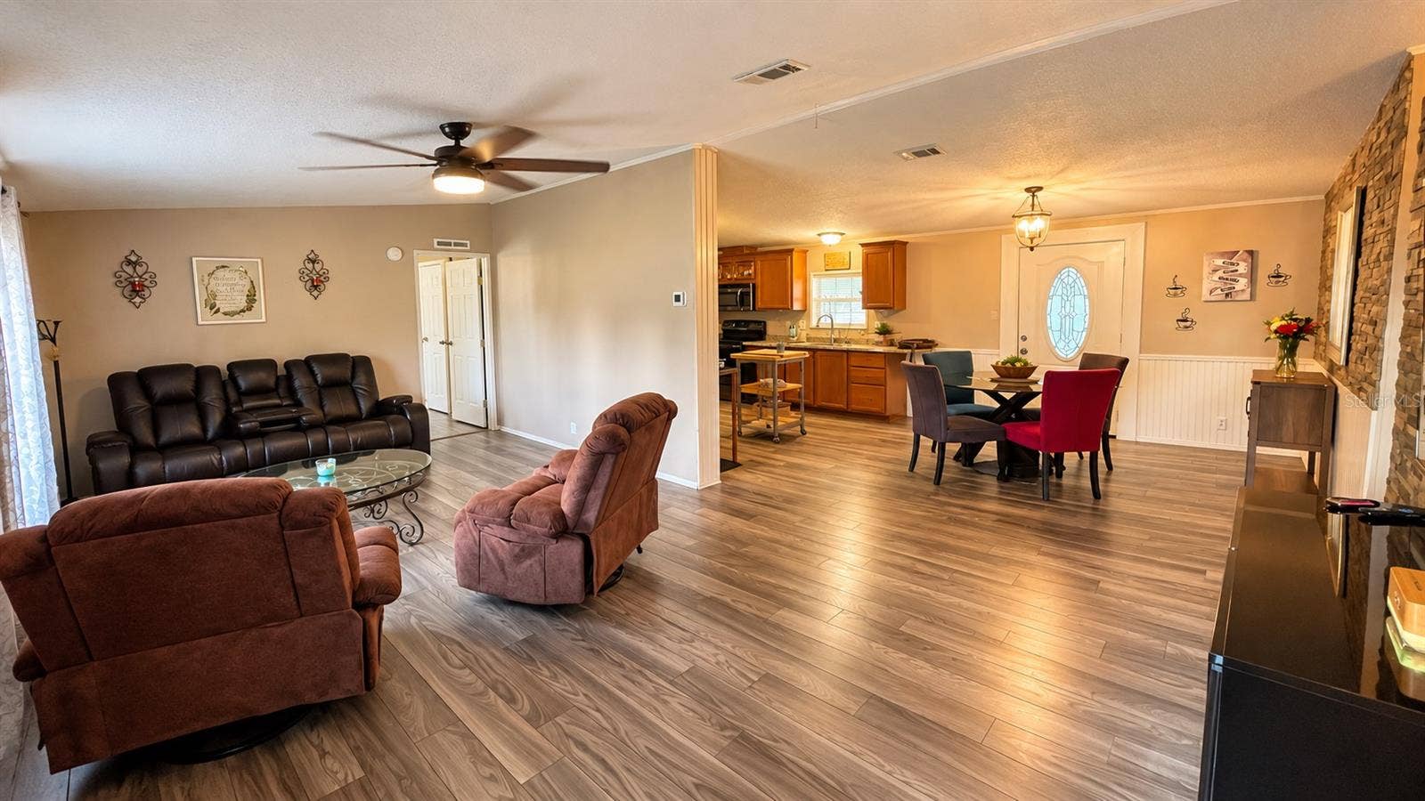 12831 HAWK HILL DRIVE, Thonotosassa, FL 33592