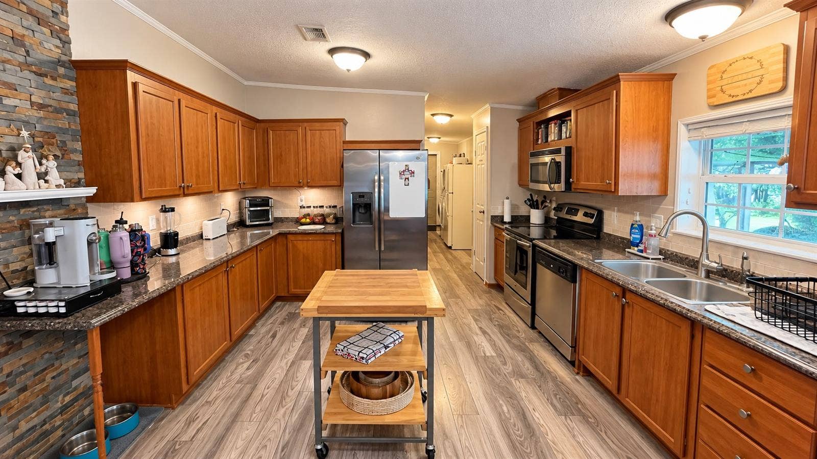 12831 HAWK HILL DRIVE, Thonotosassa, FL 33592