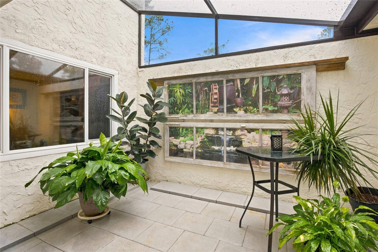 1 QUAIL RUN, Homosassa, FL 34446 Courtyard Off Living Room - Enclosed to Keep The Bugs Out and Get Fresh Air