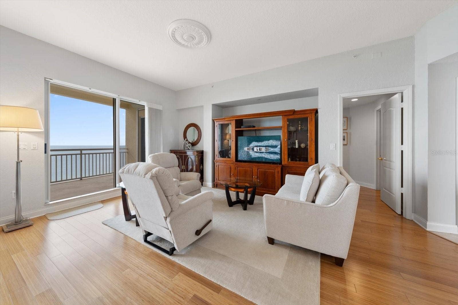 1200 GULF BOULEVARD, #1704, Clearwater, FL 33767 1200 GULF BOULEVARD, #1704, Clearwater, FL 33767