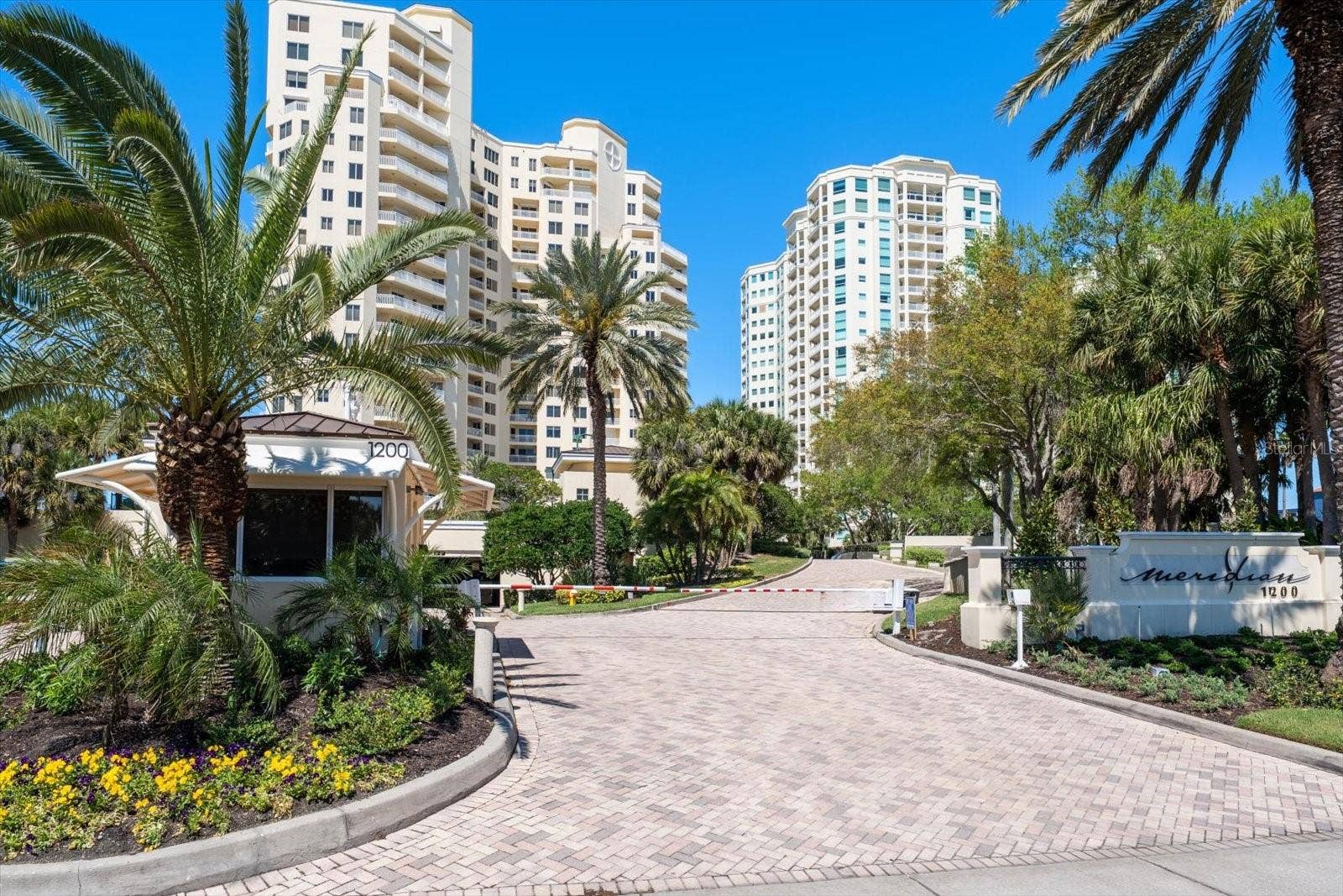 1200 GULF BOULEVARD, #1704, Clearwater, FL 33767 1200 GULF BOULEVARD, #1704, Clearwater, FL 33767