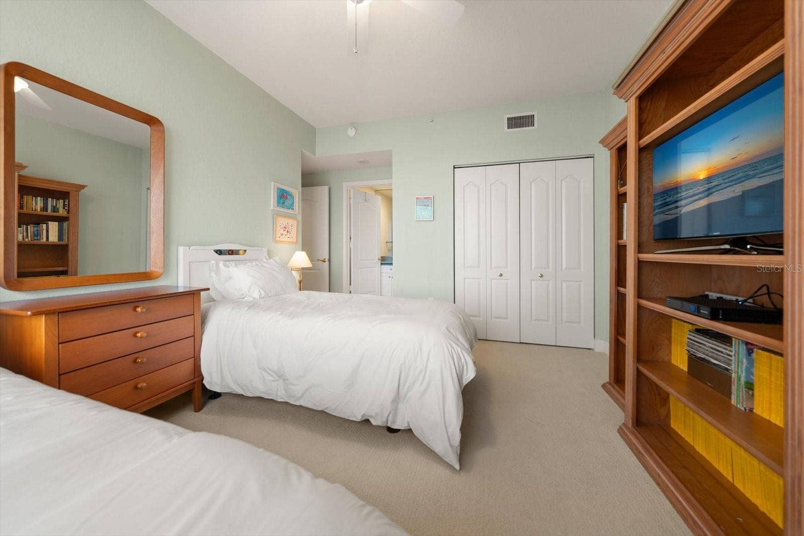 1200 GULF BOULEVARD, #1704, Clearwater, FL 33767 1200 GULF BOULEVARD, #1704, Clearwater, FL 33767