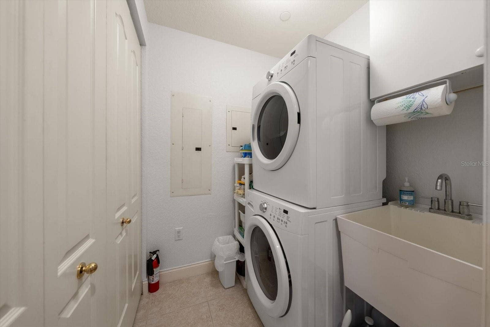 1200 GULF BOULEVARD, #1704, Clearwater, FL 33767 1200 GULF BOULEVARD, #1704, Clearwater, FL 33767