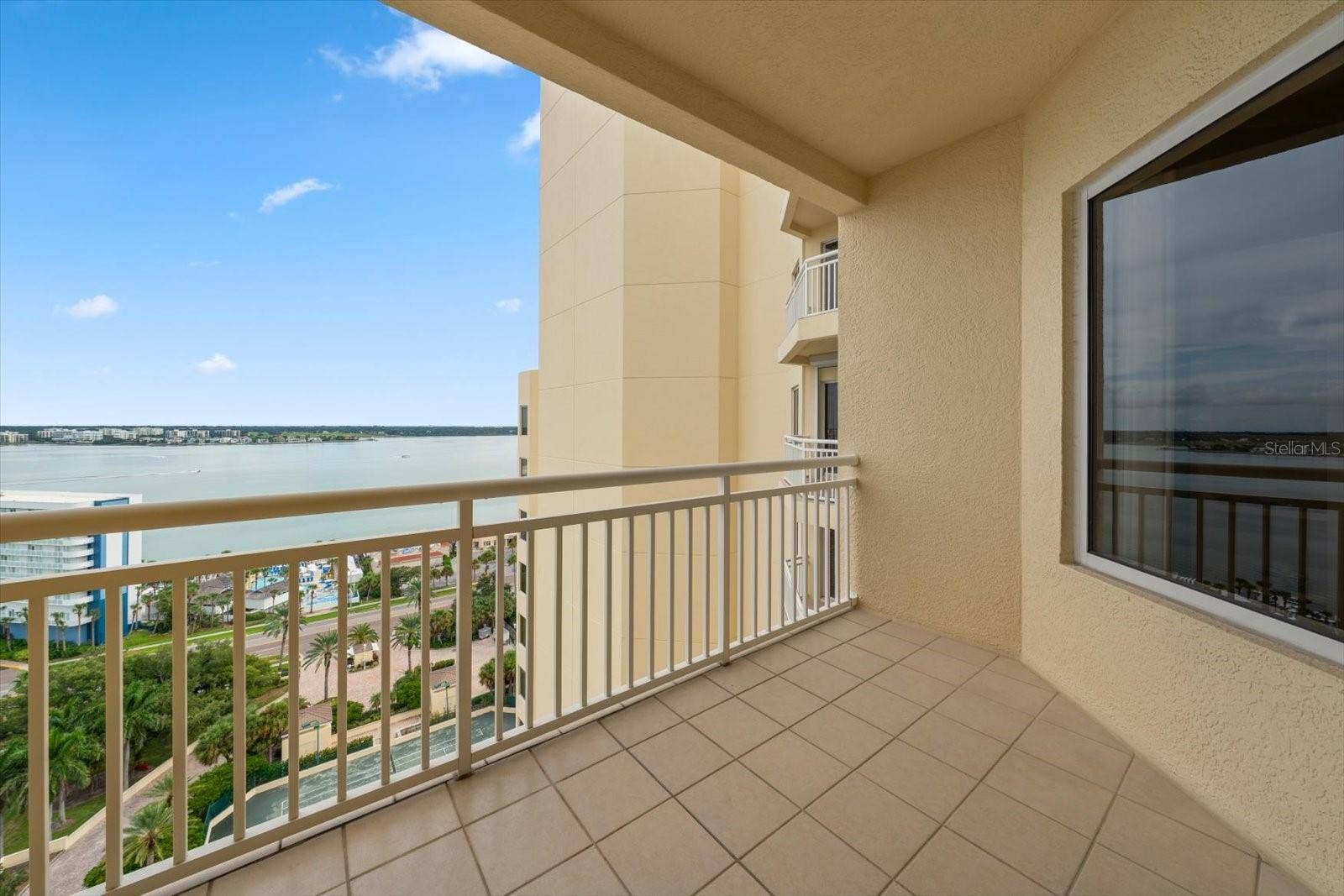 1200 GULF BOULEVARD, #1704, Clearwater, FL 33767 1200 GULF BOULEVARD, #1704, Clearwater, FL 33767