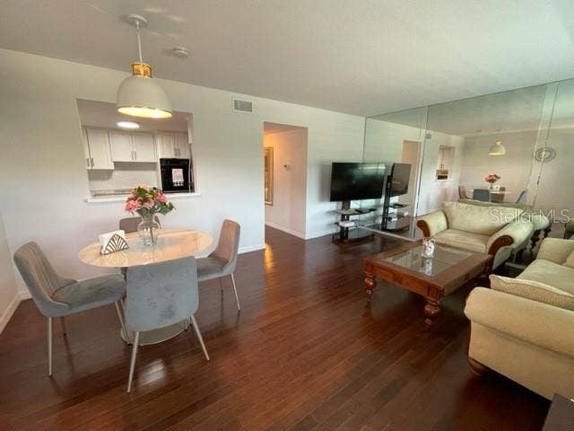 2042 AUSTRALIA WAY W, #76, Clearwater, FL 33763 2042 AUSTRALIA WAY W, #76, Clearwater, FL 33763