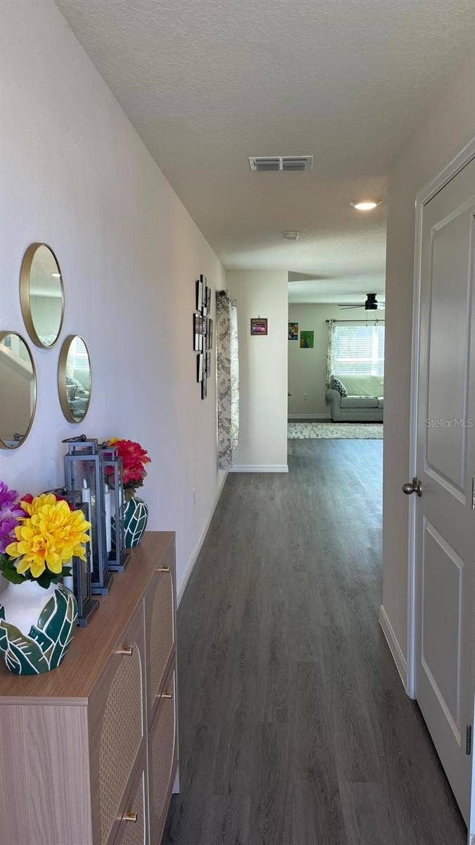 36117 SUNFLOWER HILL DRIVE, Zephyrhills, FL 33541 Foyer