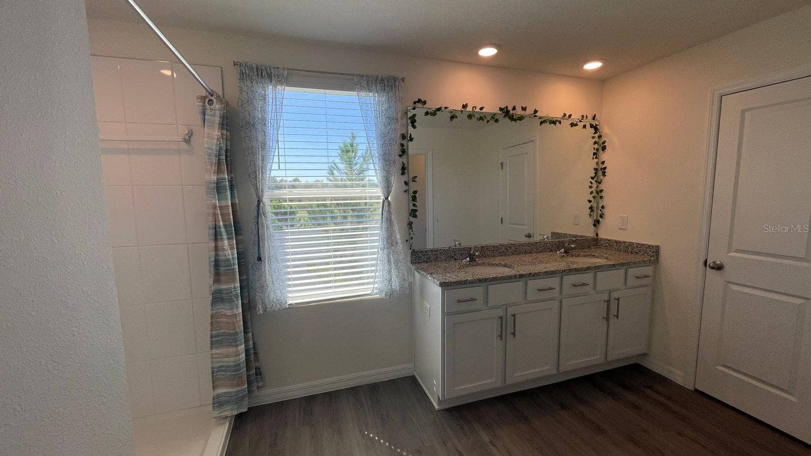 36117 SUNFLOWER HILL DRIVE, Zephyrhills, FL 33541 Master Bathroom