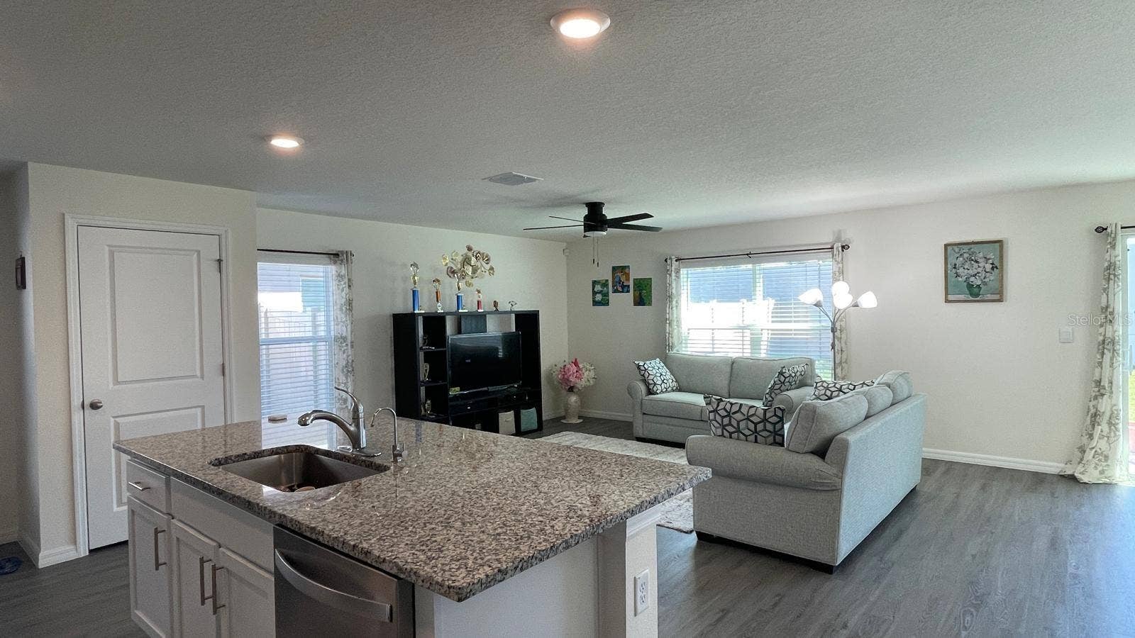 36117 SUNFLOWER HILL DRIVE, Zephyrhills, FL 33541 Great Room
