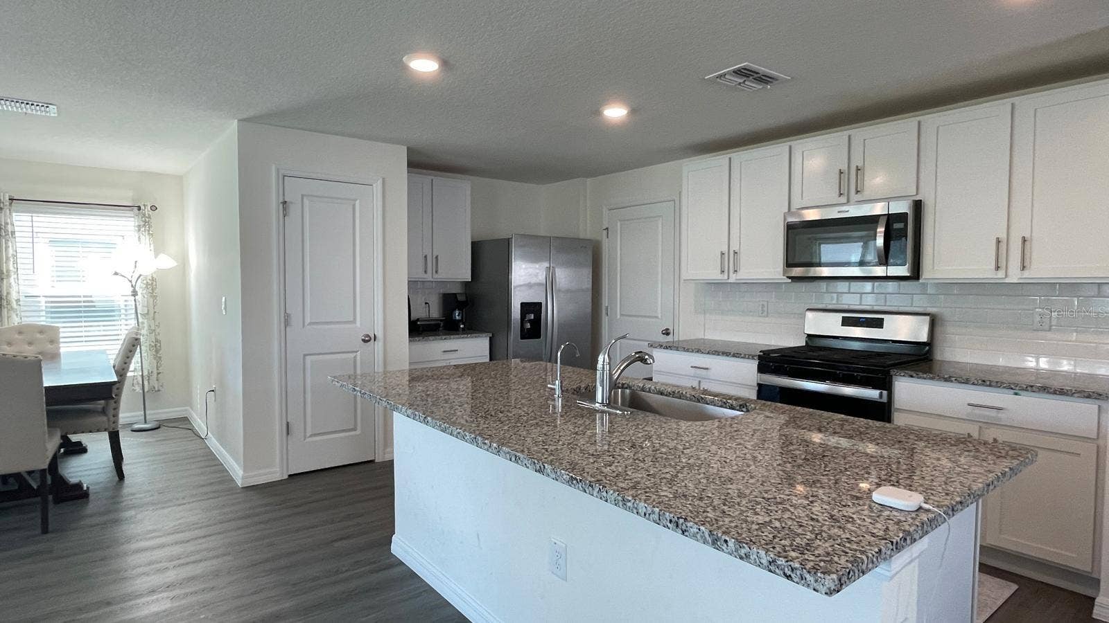 36117 SUNFLOWER HILL DRIVE, Zephyrhills, FL 33541 Kitchen