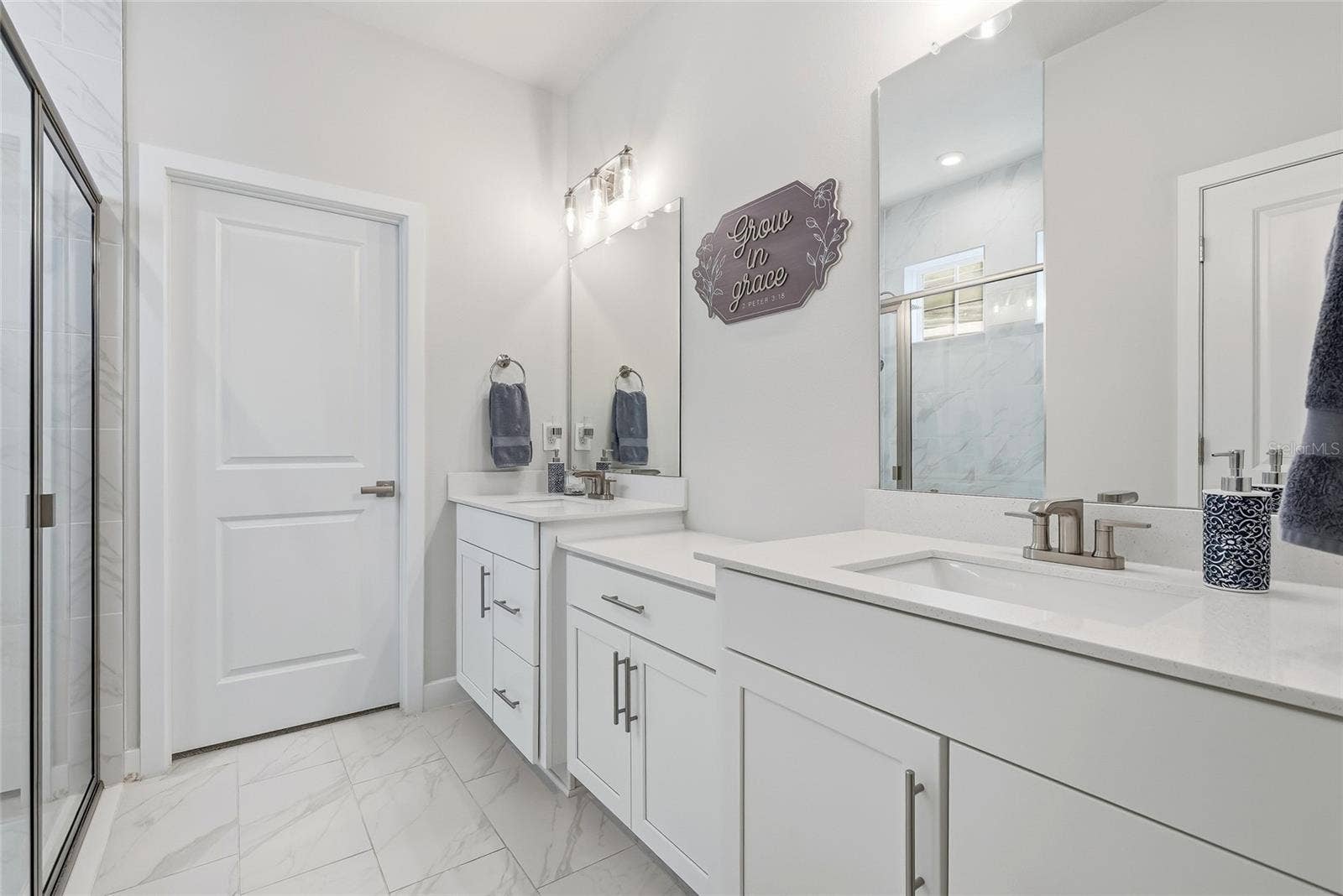 14437 MAIDEN TERRACE, Lakewood Ranch, FL 34211