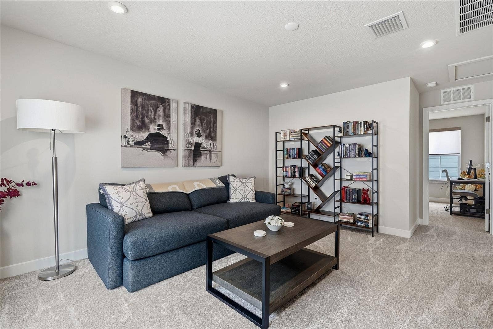 Spacious Loft Area