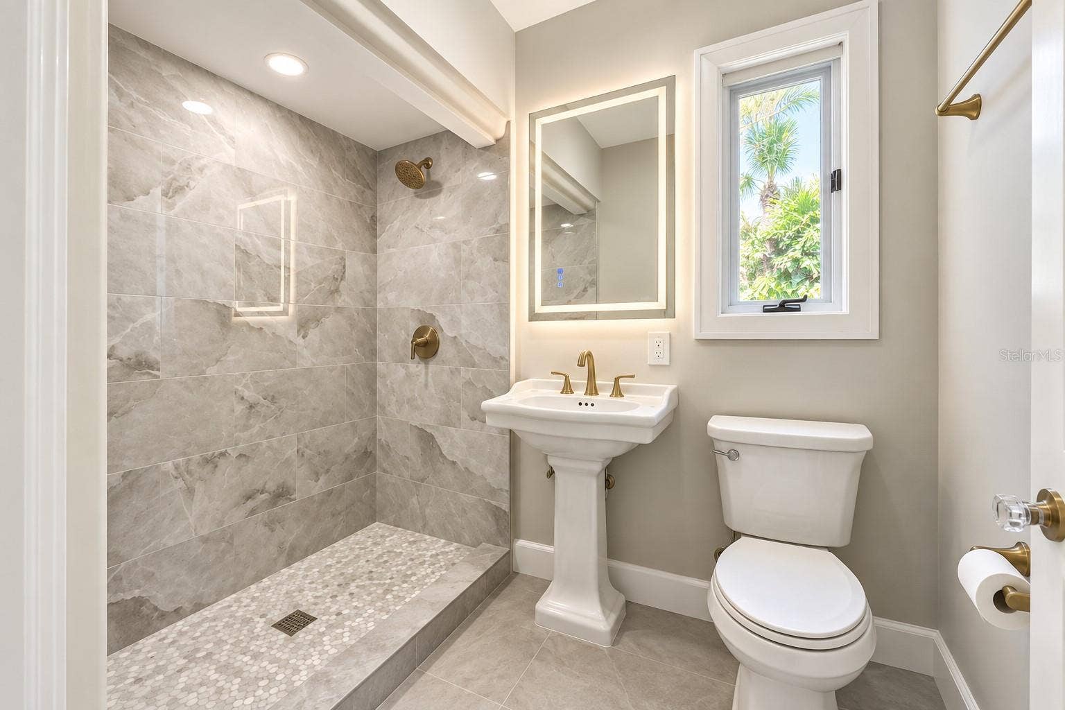 980 BAY ESPLANADE, Clearwater, FL 33767 980 BAY ESPLANADE, Clearwater, FL 33767