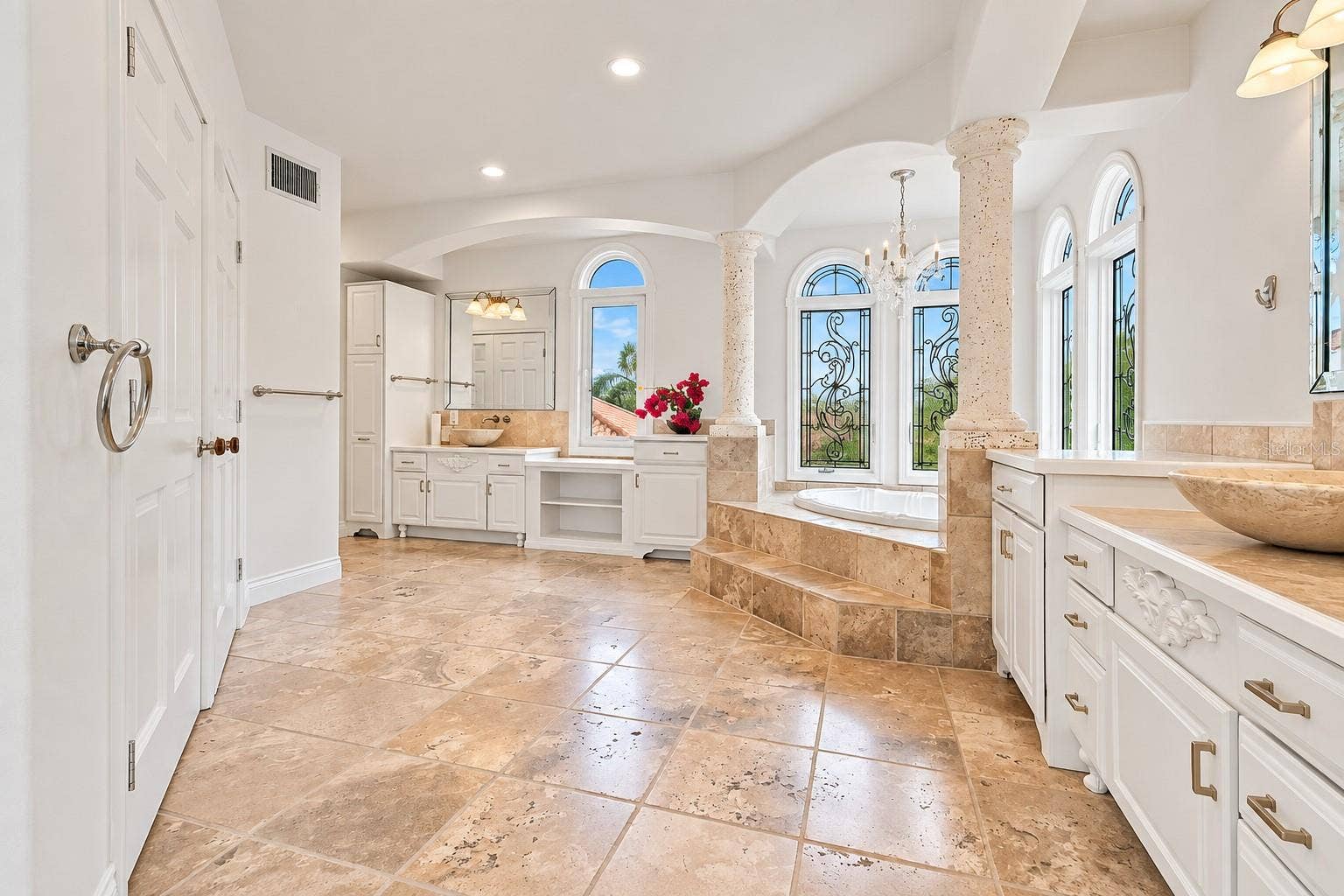 980 BAY ESPLANADE, Clearwater, FL 33767 Primary Bathroom
