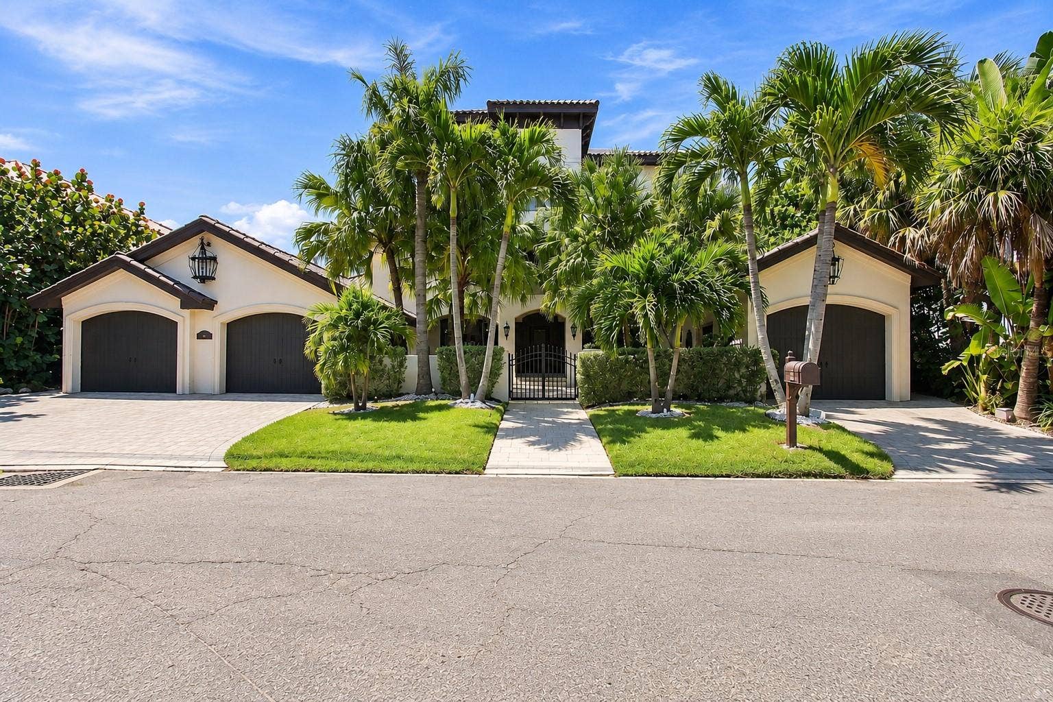 980 BAY ESPLANADE, Clearwater, FL 33767 980 BAY ESPLANADE, Clearwater, FL 33767