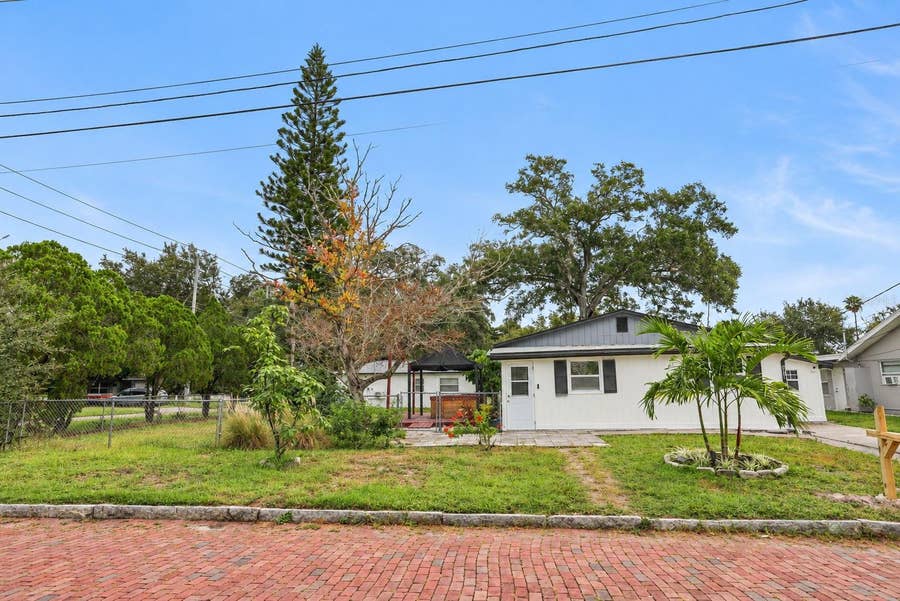 Property photo for 374 3RD STREET NW, Largo, FL