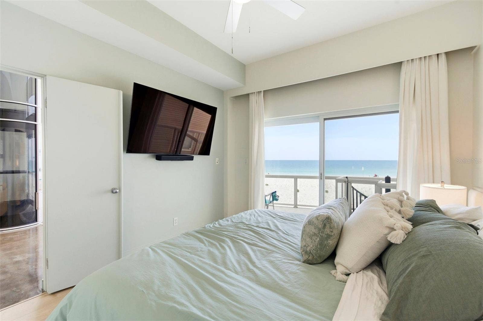 8680 W GULF BOULEVARD, Treasure Island, FL 33706