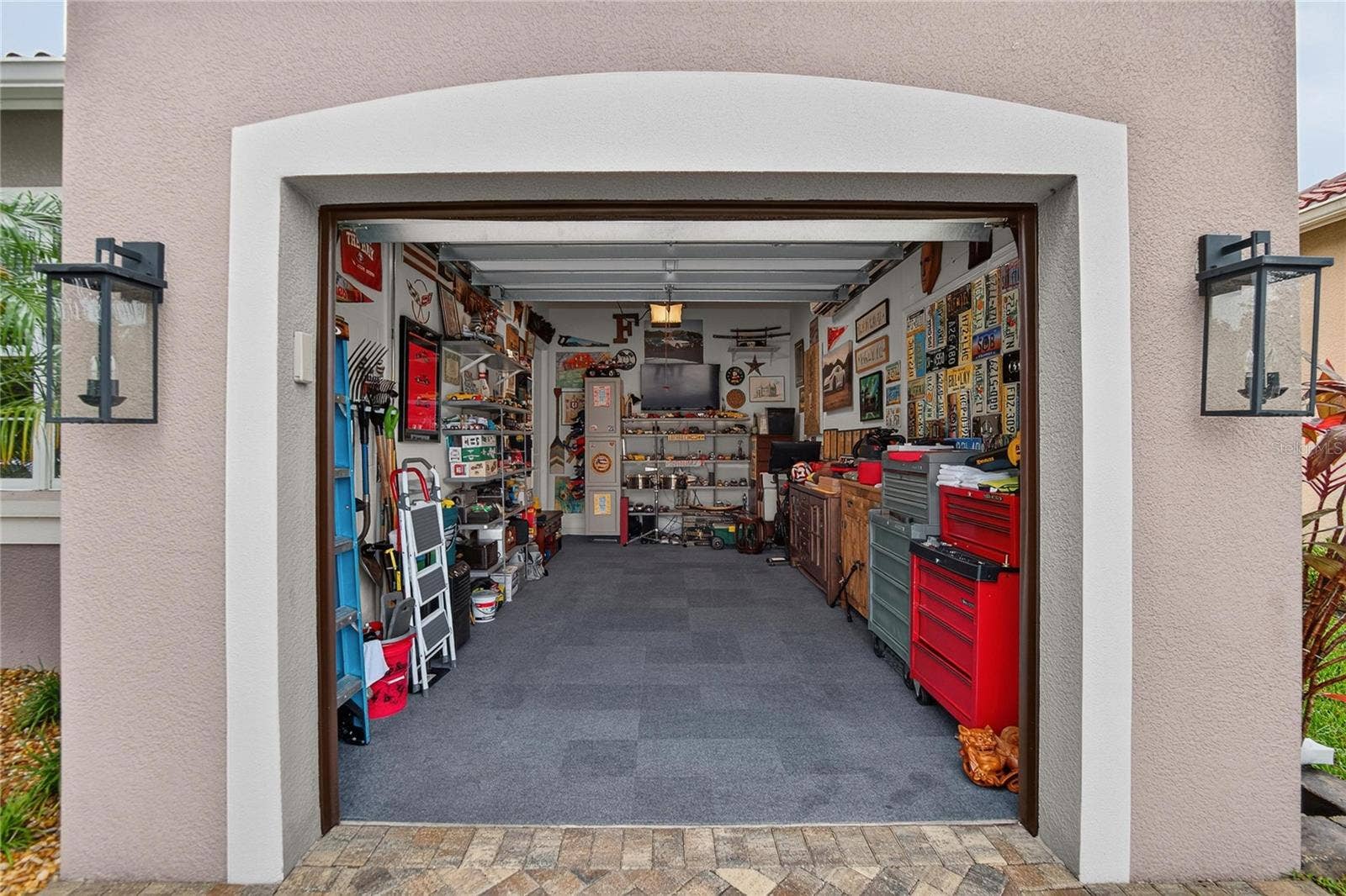 3rd Car Air-Conditioned Garage