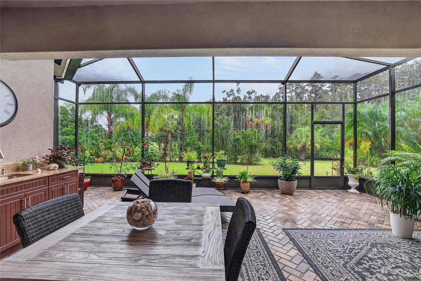 Lanai Rear View