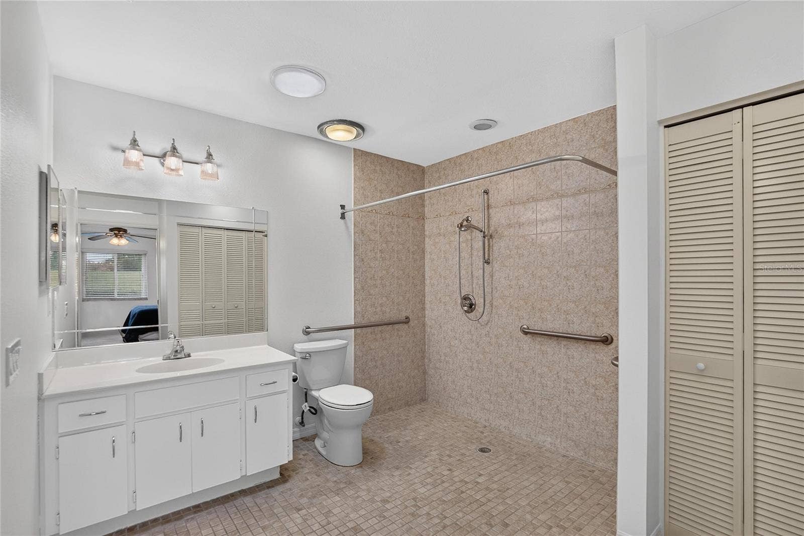 1308 LELAND DRIVE, #1308, Sun City Center, FL 33573 Handicap Accessible Ensuite Primary Bathroom