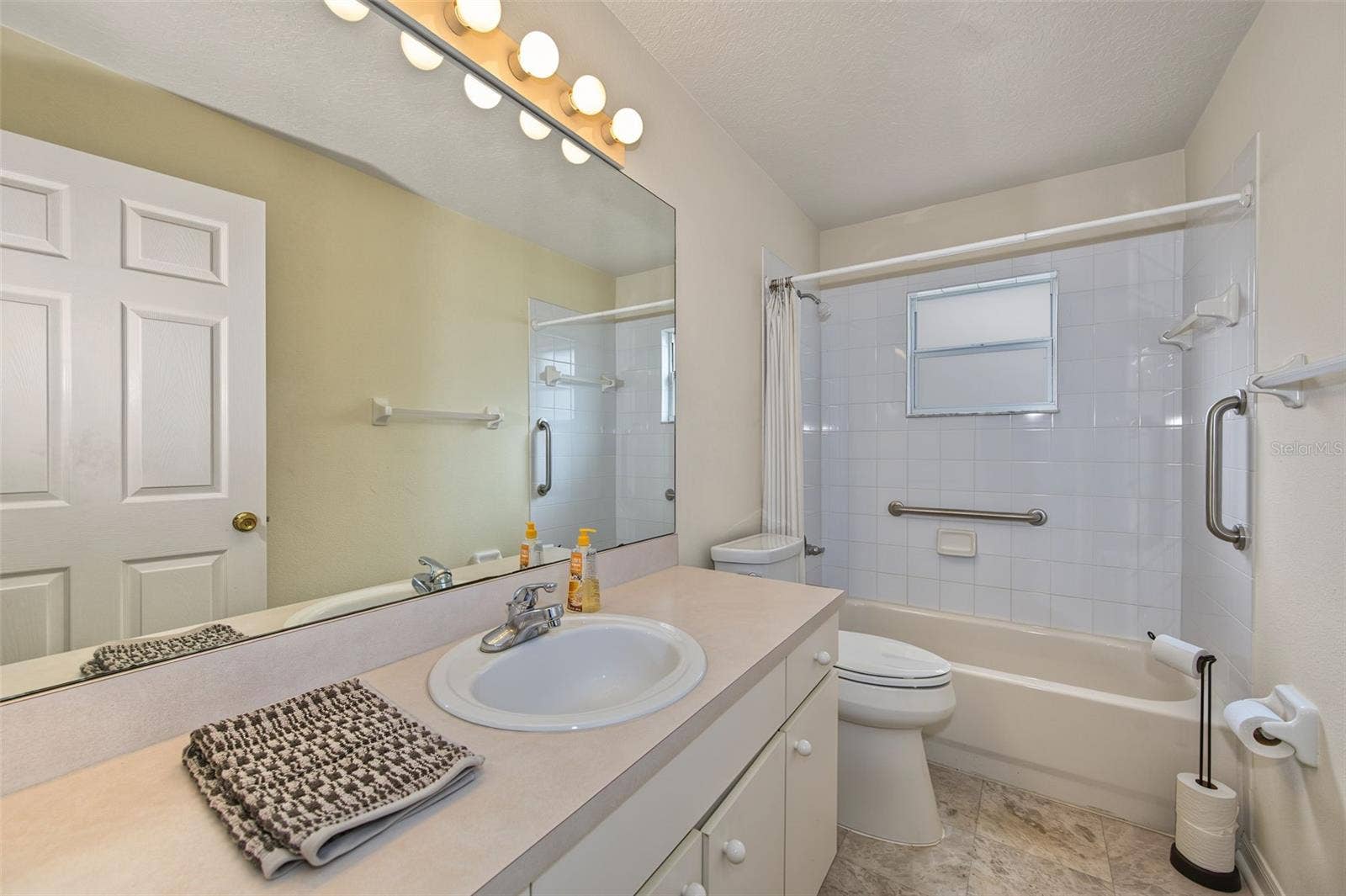 8406 TERRACE MEADOWS COURT, Temple Terrace, FL 33637