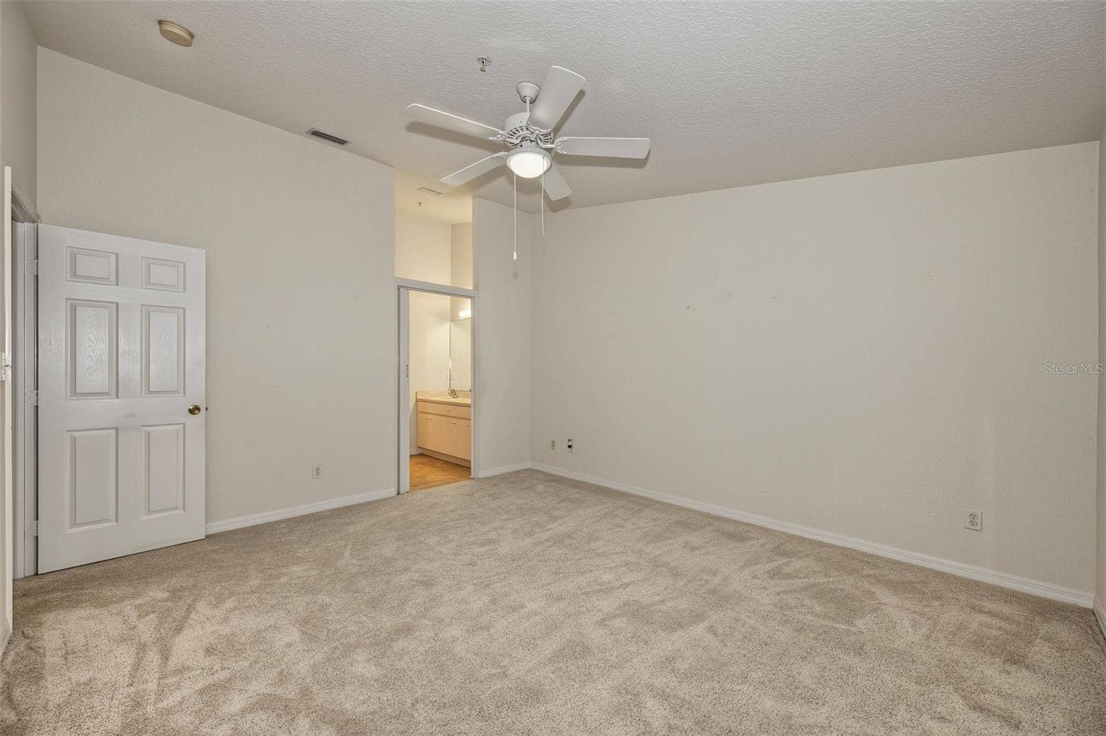 8406 TERRACE MEADOWS COURT, Temple Terrace, FL 33637