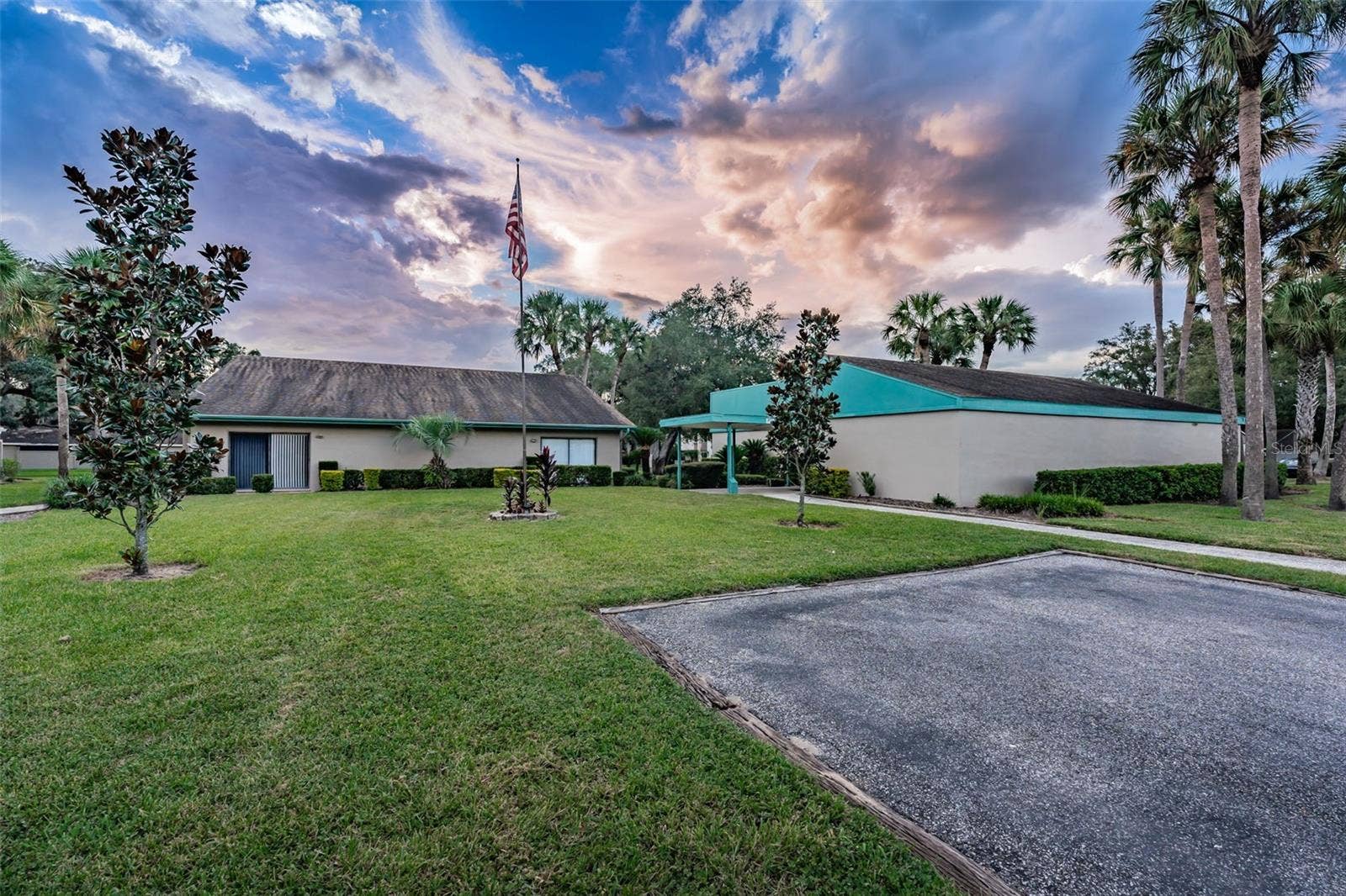 8406 TERRACE MEADOWS COURT, Temple Terrace, FL 33637
