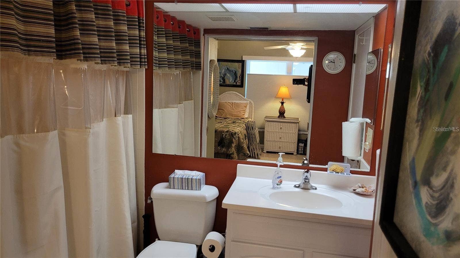 1806 MARINER DRIVE, #318, Tarpon Springs, FL 34689 The guest bath has wide pocket door entry from the bedroom making it a suite, plus an entry from the hallway.