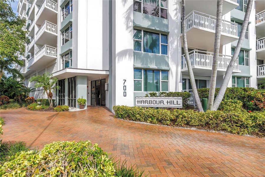 Property photo for 700 BEACH DRIVE NE, #201, St Petersburg, FL