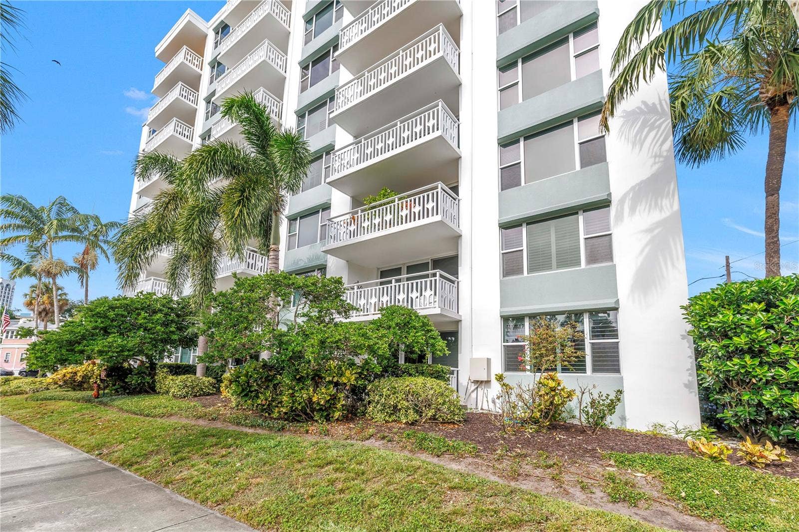 700 BEACH DRIVE NE, #201, St Petersburg, FL 33701 Second Floor Unit