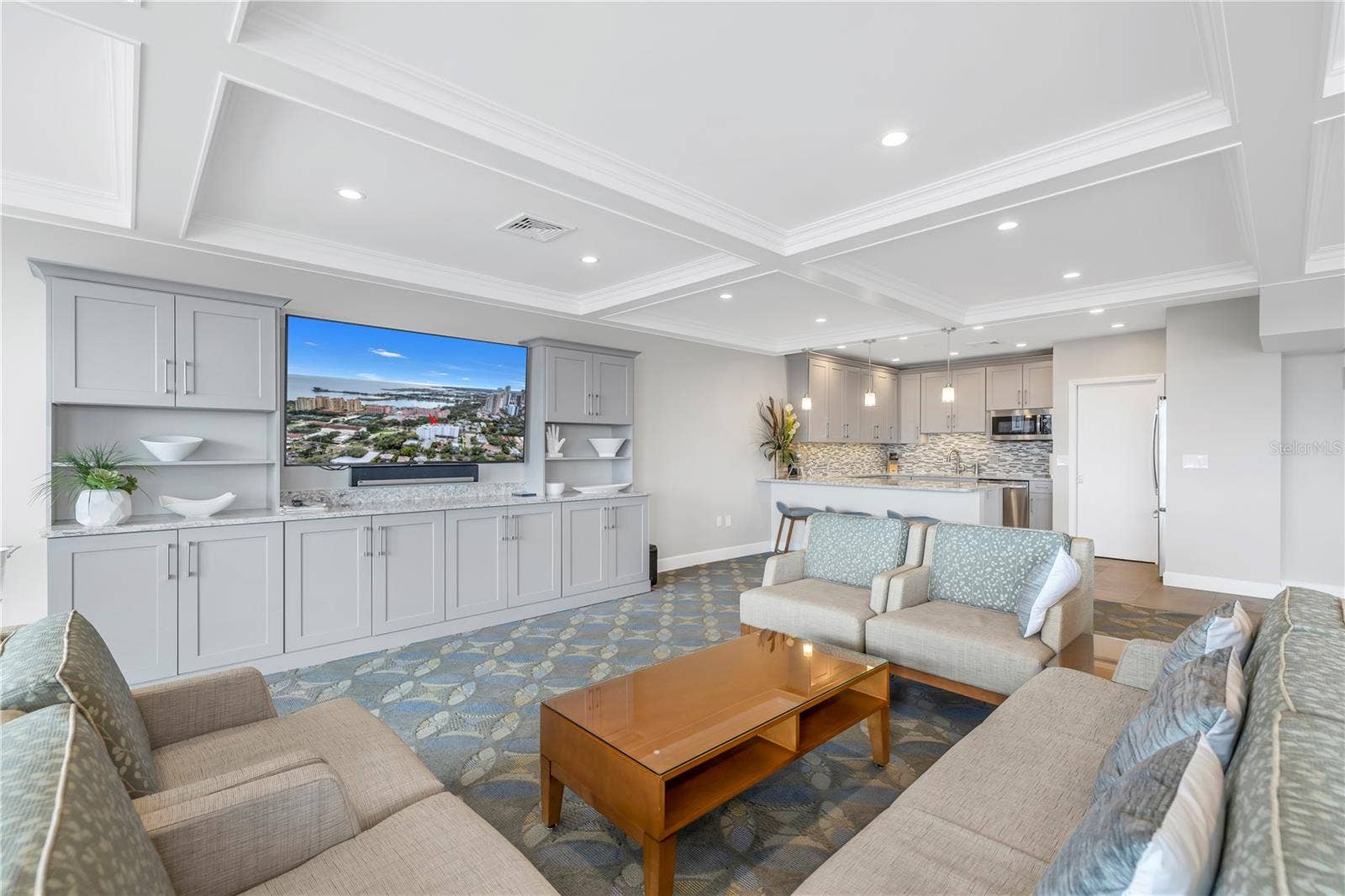 700 BEACH DRIVE NE, #201, St Petersburg, FL 33701 700 BEACH DRIVE NE, #201, St Petersburg, FL 33701