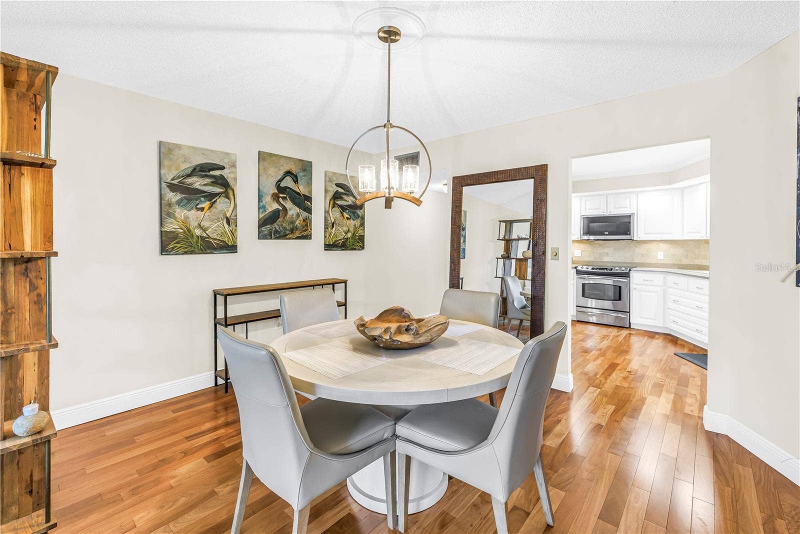 700 BEACH DRIVE NE, #201, St Petersburg, FL 33701 Dining Area