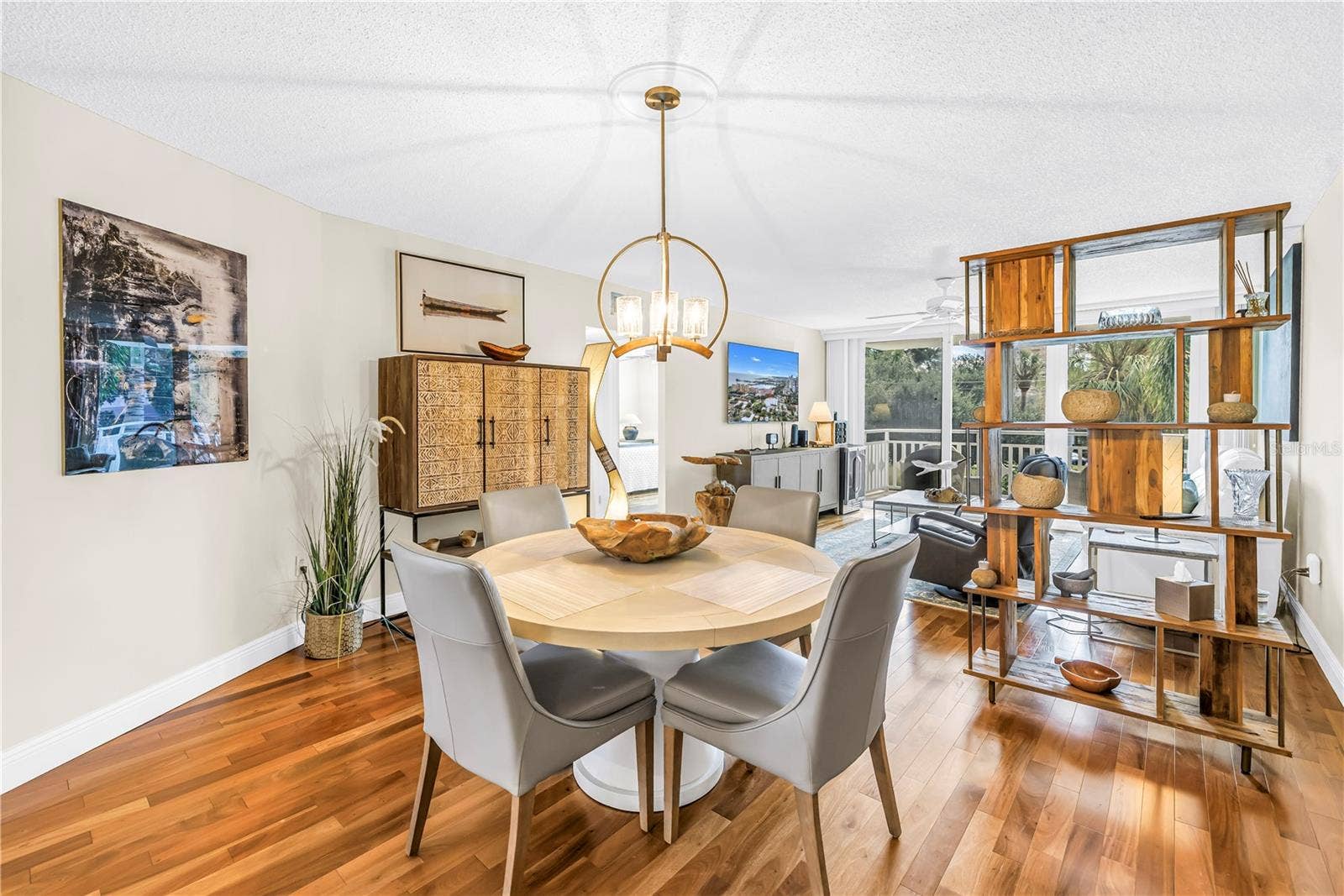 700 BEACH DRIVE NE, #201, St Petersburg, FL 33701 700 BEACH DRIVE NE, #201, St Petersburg, FL 33701