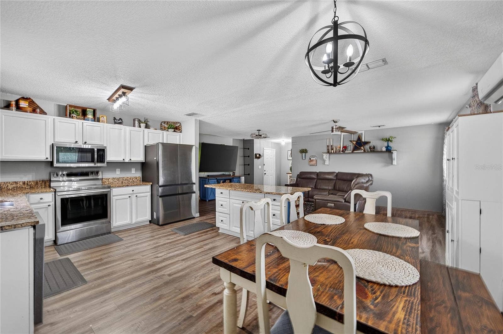 1257 DREW STREET, Lakeland, FL 33810 1257 DREW STREET, Lakeland, FL 33810