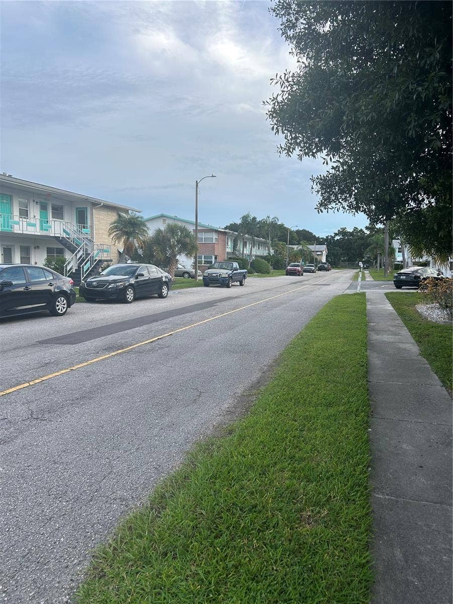 5940 21ST STREET N, #11, St Petersburg, FL 33714 5940 21ST STREET N, #11, St Petersburg, FL 33714