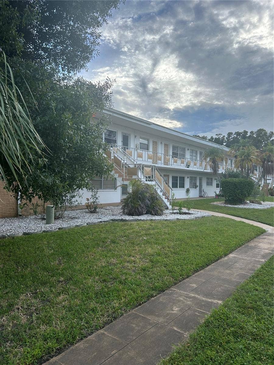5940 21ST STREET N, #11, St Petersburg, FL 33714 5940 21ST STREET N, #11, St Petersburg, FL 33714