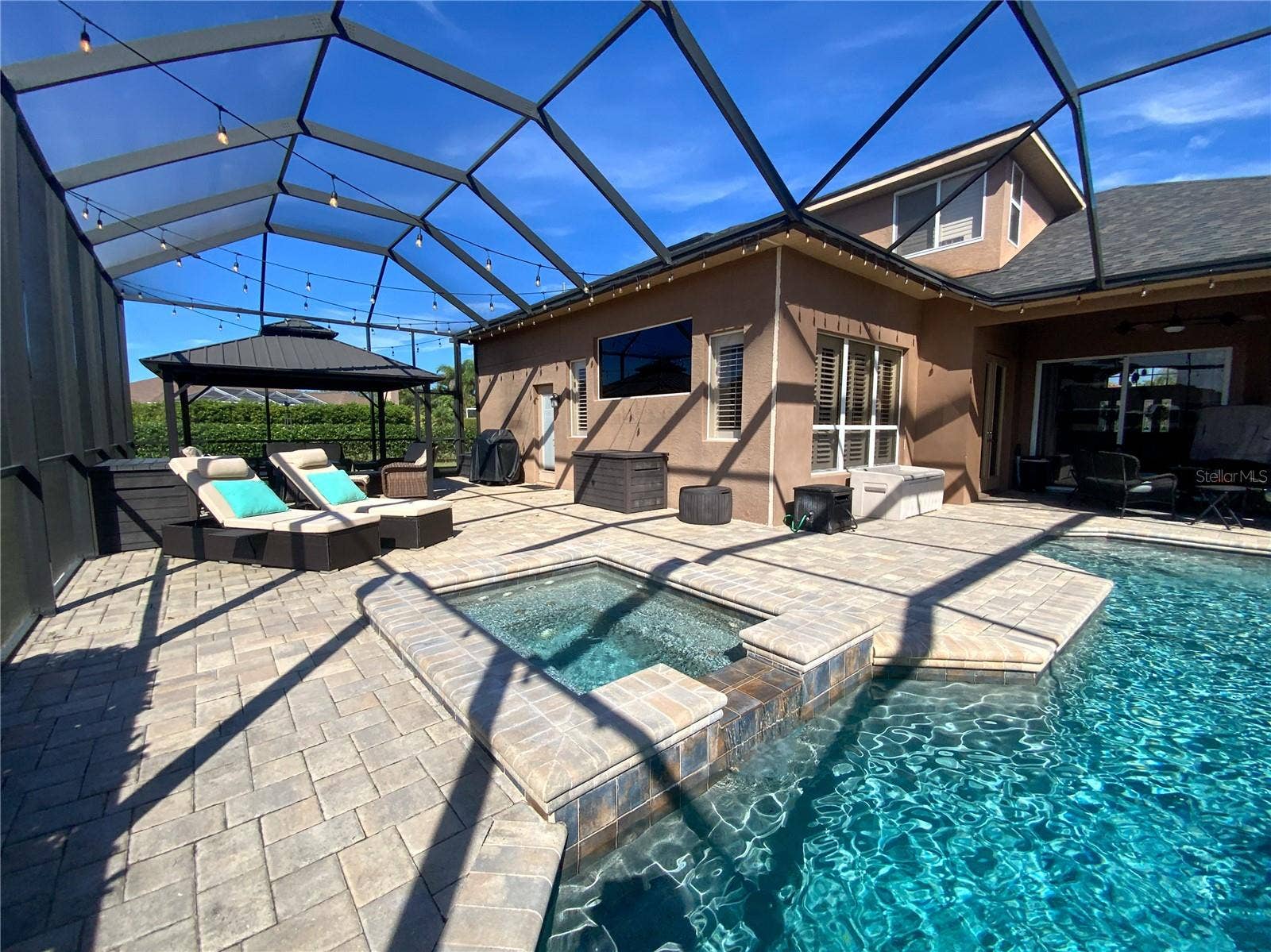 Patio/Pool