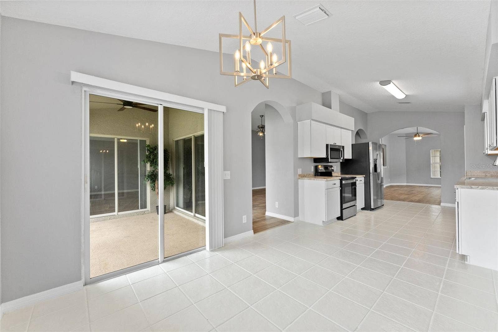 19009 FISHERMANS BEND DRIVE, Lutz, FL 33558