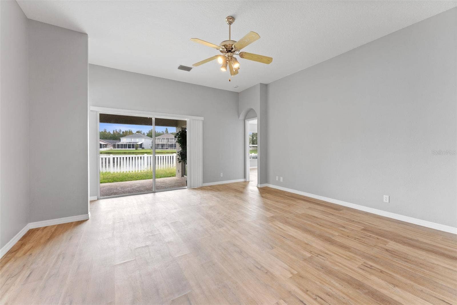 19009 FISHERMANS BEND DRIVE, Lutz, FL 33558