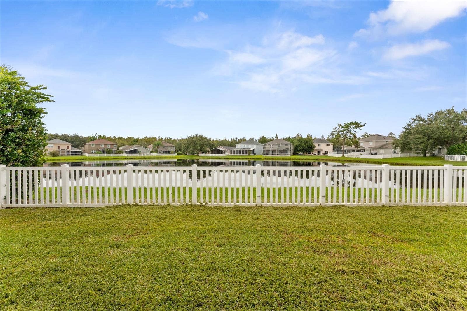 19009 FISHERMANS BEND DRIVE, Lutz, FL 33558