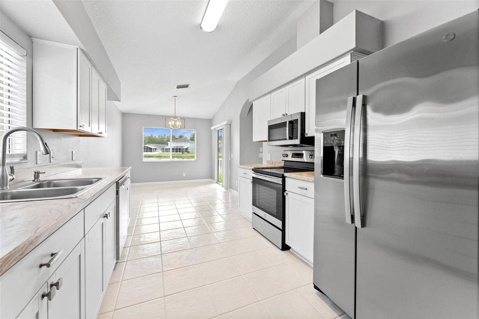 19009 FISHERMANS BEND DRIVE, Lutz, FL 33558