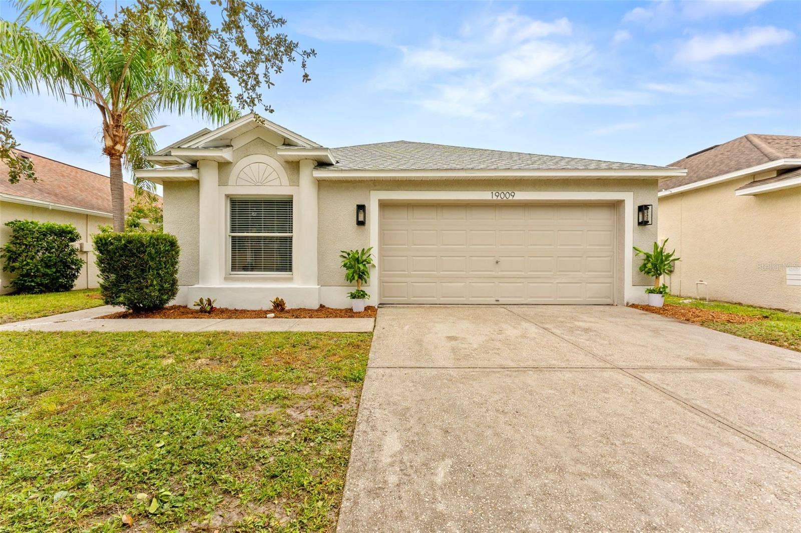 19009 FISHERMANS BEND DRIVE, Lutz, FL 33558
