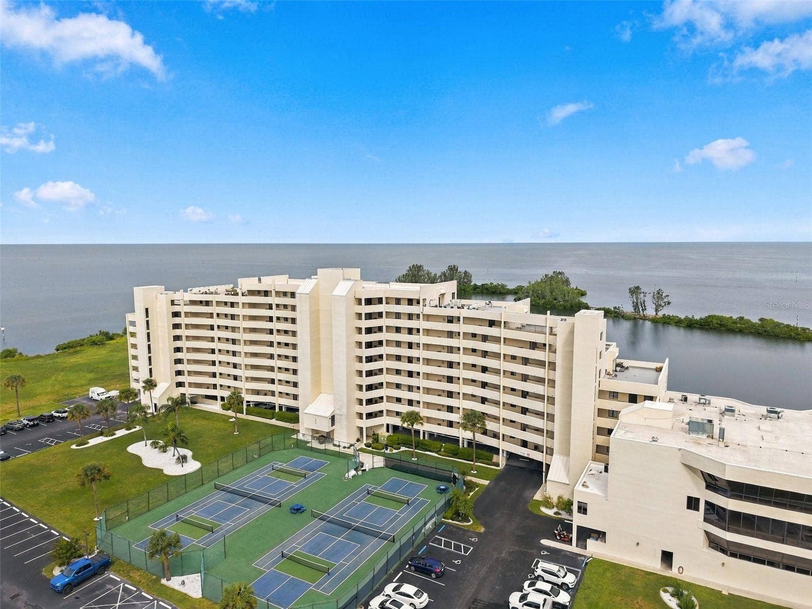 5915 SEA RANCH DRIVE, #409, Hudson, FL 34667 5915 SEA RANCH DRIVE, #409, Hudson, FL 34667