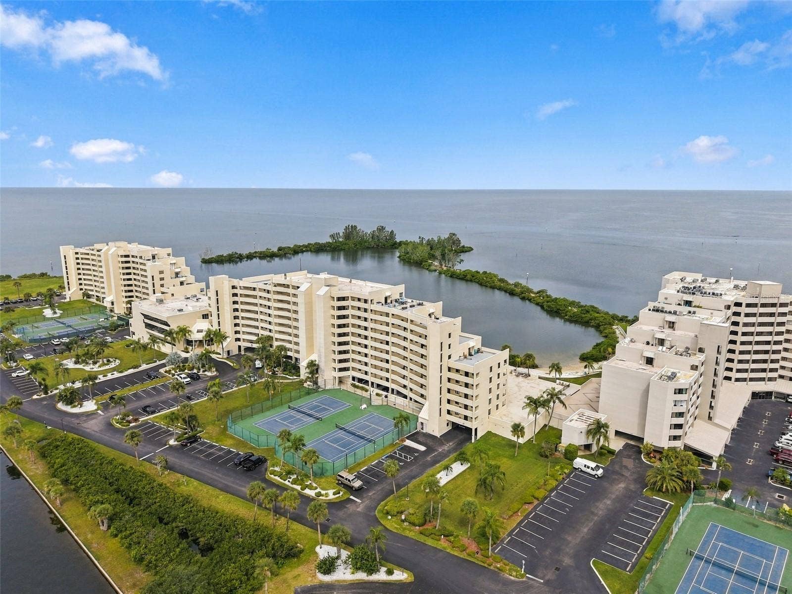 5915 SEA RANCH DRIVE, #409, Hudson, FL 34667 5915 SEA RANCH DRIVE, #409, Hudson, FL 34667